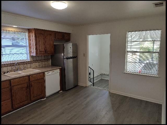 Foto del edificio - 204 Dobbs St