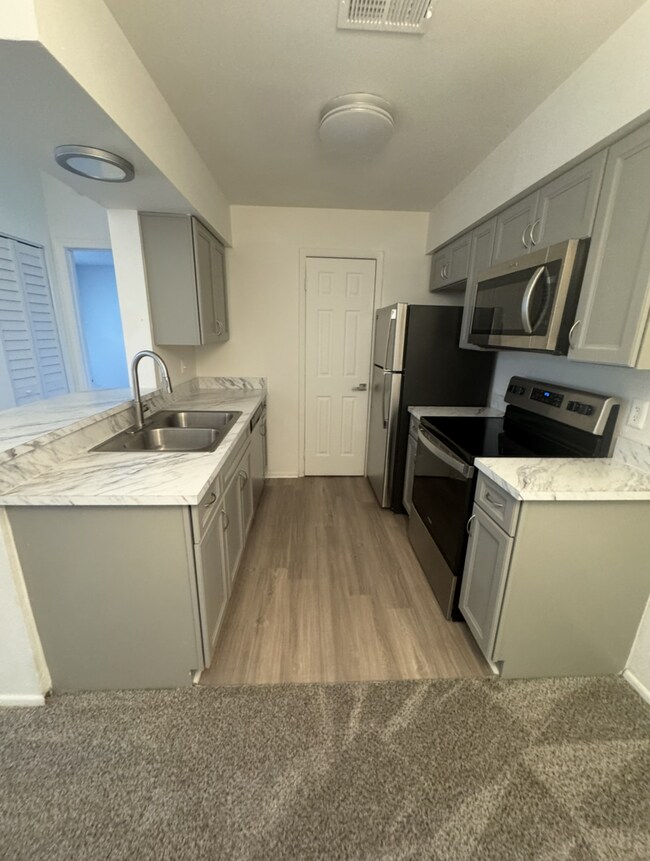 Imagen 8046 (1).PNG - Harbor Oaks Apartments