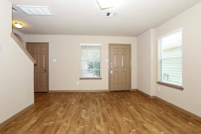 Building Photo - 19006 Brescia Ln