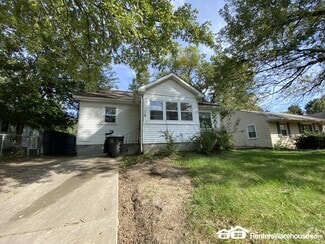 Building Photo - 1229 Merle Hay Rd
