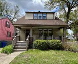 Building Photo - 851 Gardendale St