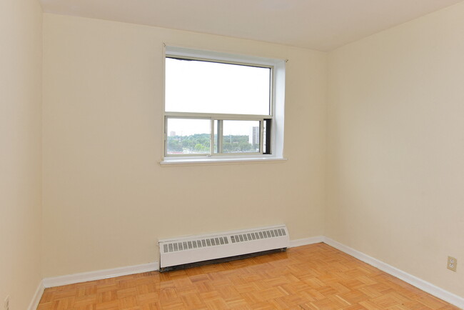 Building Photo - 2 Treewood Street