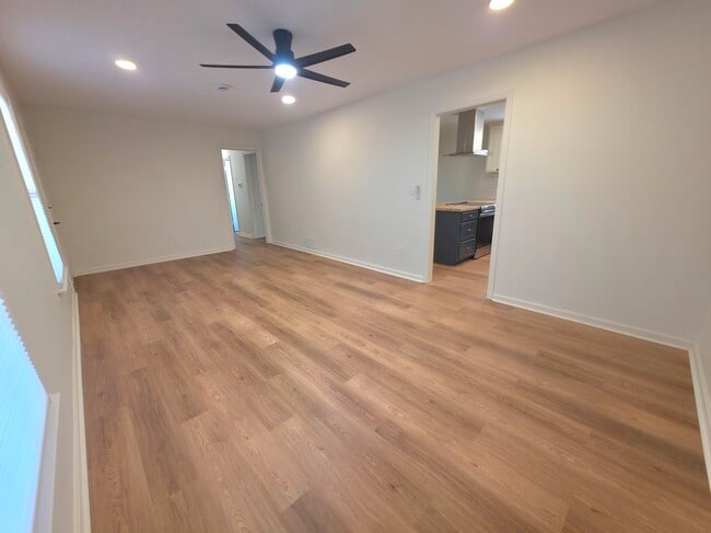 Photo - 3501 Montreal Way House