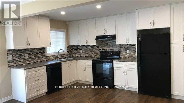 Building Photo - 157 ELLIOT AVENUE N