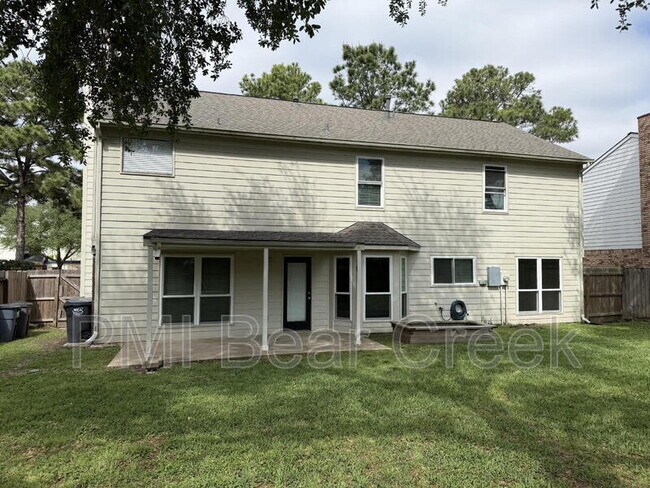 Foto del edificio - 7818 Sunny Ridge Dr