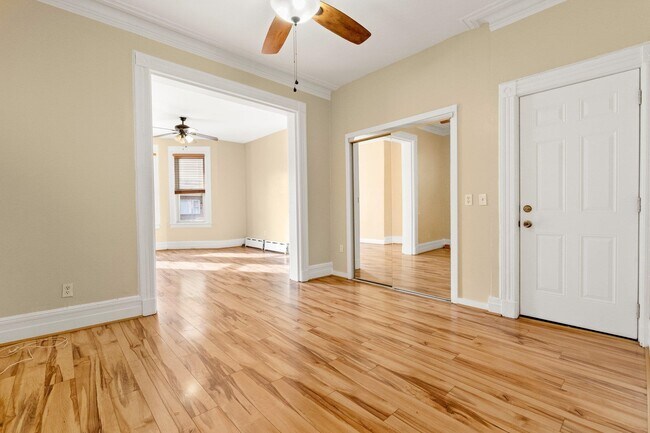Foto del edificio - 302 Clerk St