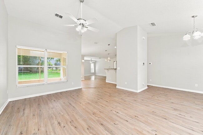 Building Photo - 35221 W Griffin Dr