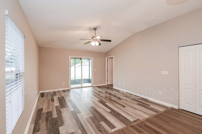 Building Photo - 8597 Julia Marie Cir