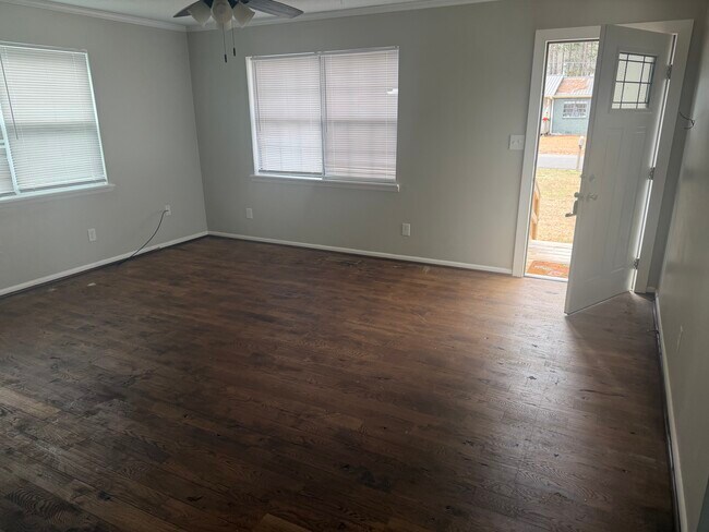 Foto del edificio - 433 Bridle Trace Dr