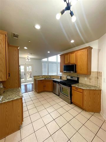 Foto del edificio - 3029 Rolling Meadow Dr
