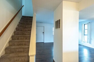 Building Photo - 1329 Riggs St NW