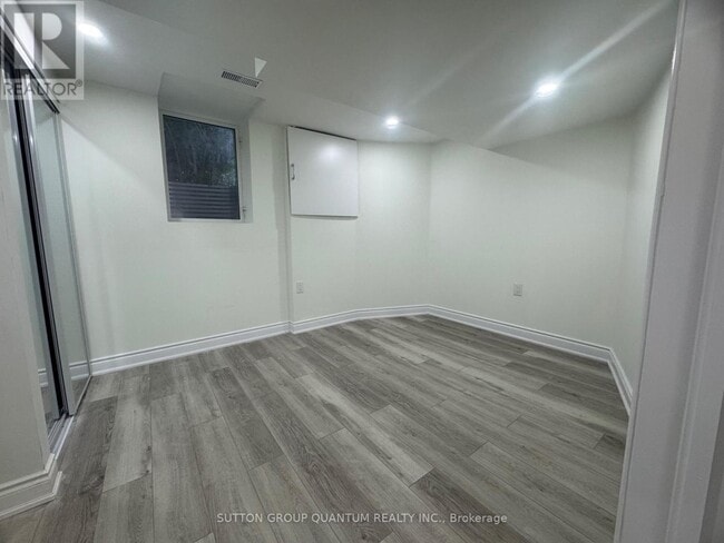 Building Photo - 136 Atkins Cir