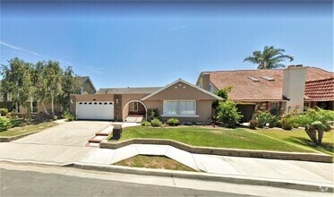 Building Photo - 4470 Avenida Granada