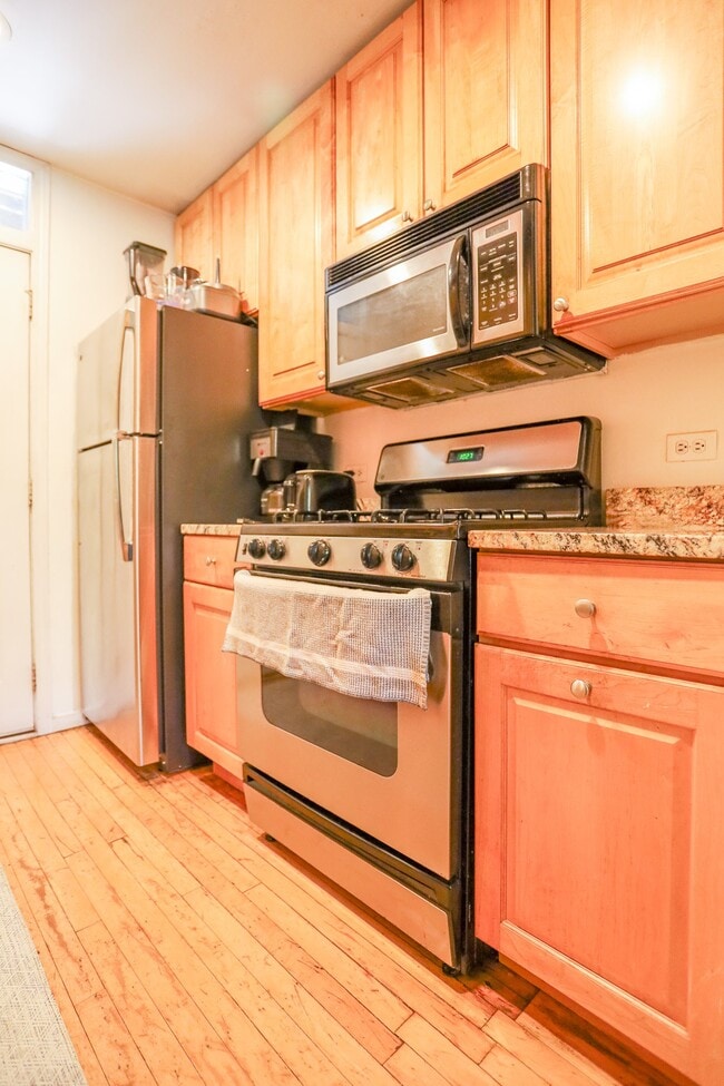 Foto del edificio - 613 W Arlington Pl