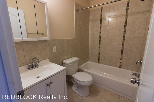 Building Photo - 2 br, 2 bath Apartment - 544 S 49th Street