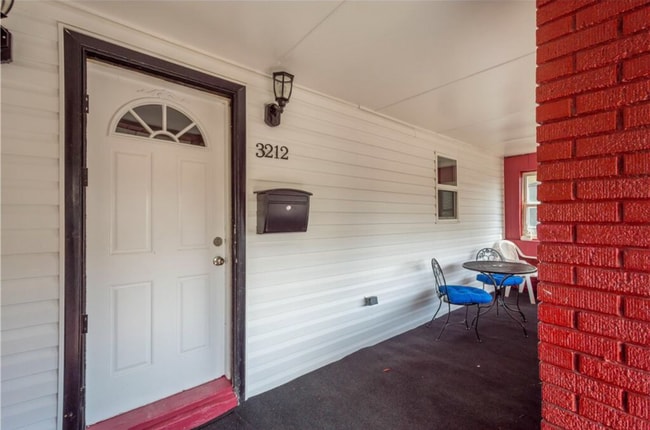 Foto del edificio - 3212 Juliet St