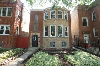 Building Photo - 2839 N Austin Ave