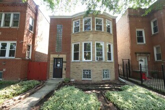 Building Photo - 2839 N Austin Ave