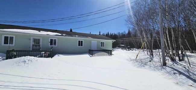Building Photo - 126 Rue Champlain