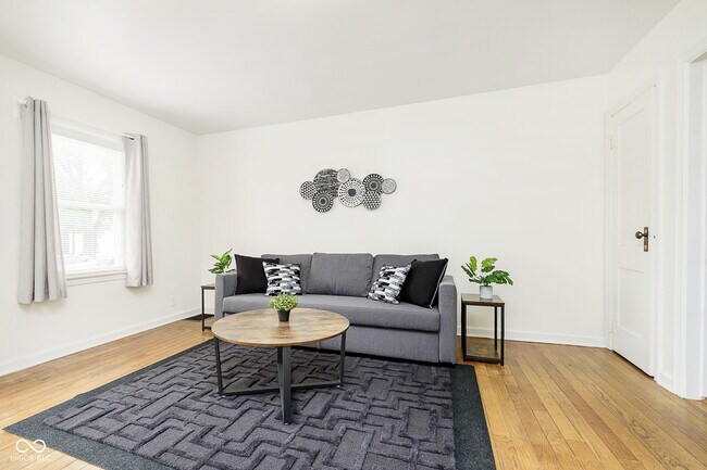 Foto del edificio - 1616 Cord St