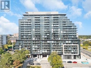 Building Photo - 3009-3009 Novar Rd