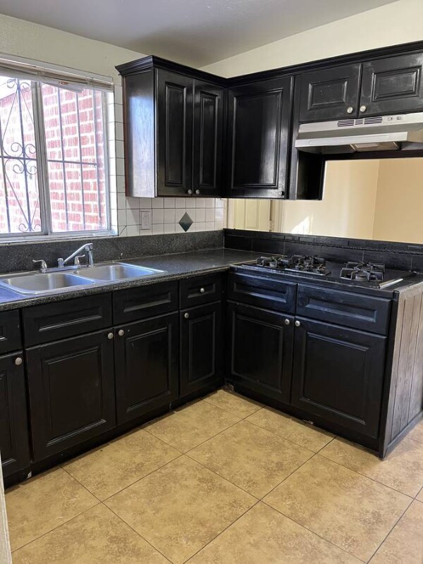 Foto del edificio - 7443 E 29th St