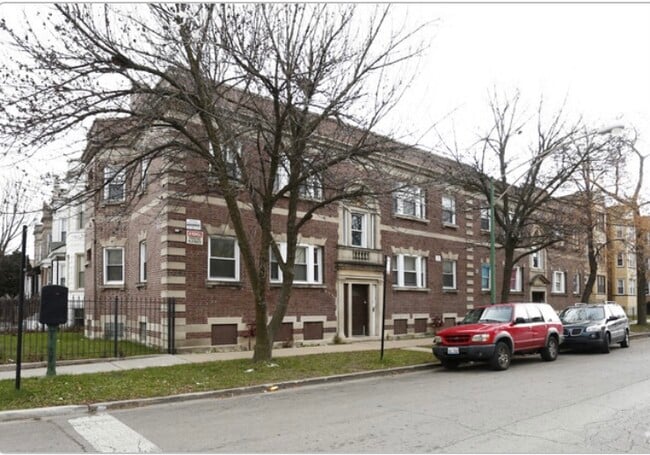 Building Photo - 2203 S Ridgeway Ave