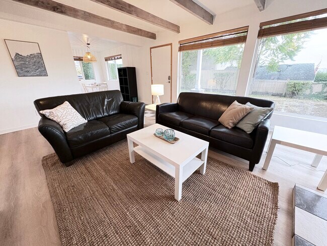 Foto del edificio - 21204 3rd Ave S