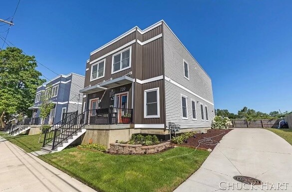 Foto del edificio - 737 Bates St SE
