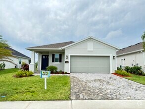 Building Photo - 2336 Kamin Dr