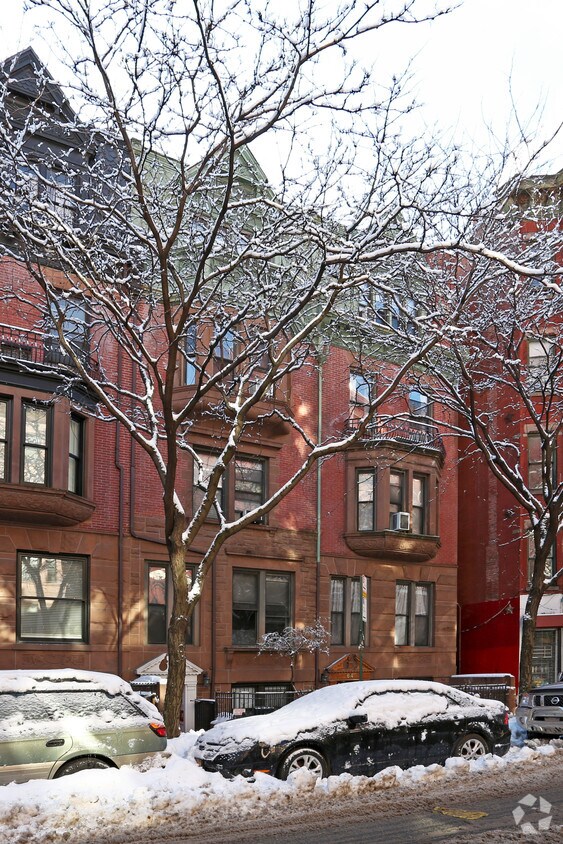 Building Photo - 62-64 W 70th St