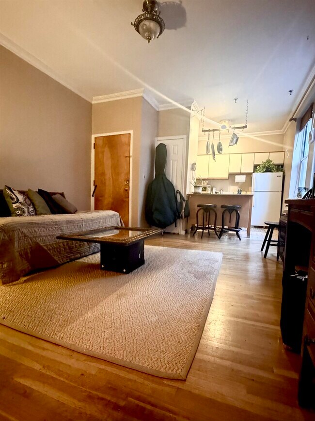 Foto del edificio - 713 Willow Ave