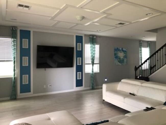 Building Photo - PRATICALLY BRAND NEW HOME IN GATED COMMUNITY!