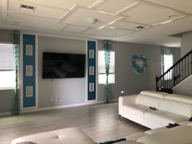 Foto del edificio - PRATICALLY BRAND NEW HOME IN GATED COMMUNITY!
