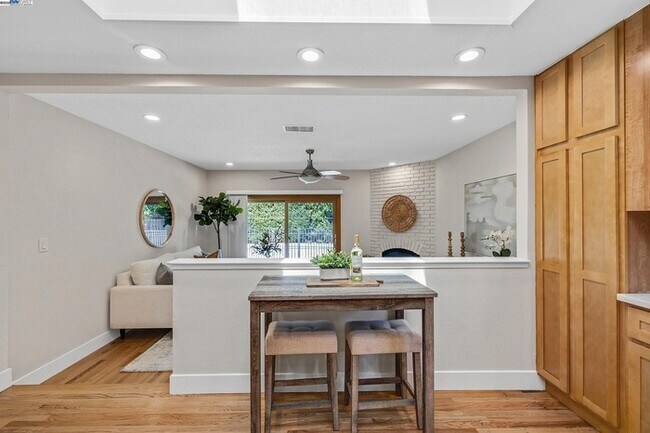 Building Photo - Updated Single-Story 4BR Home with Pool in Prime Pleasanton Valley Location