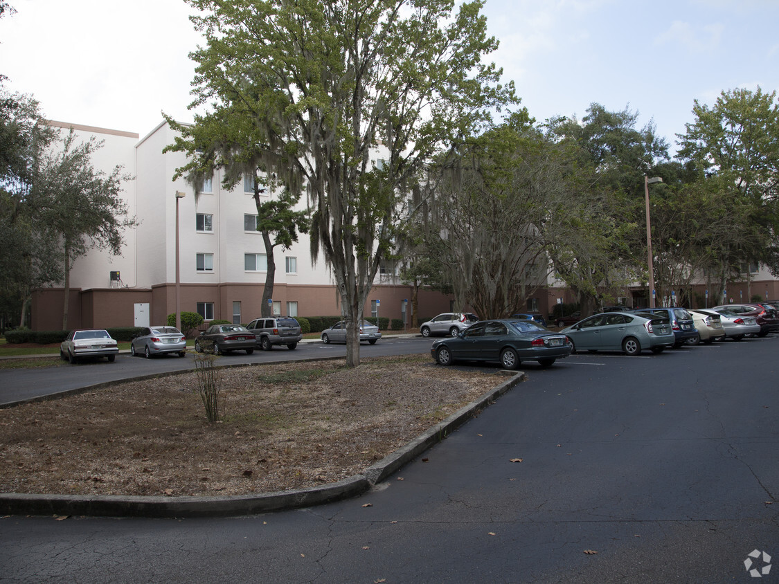 Primary Photo - Holiday Atrium at Gainesville