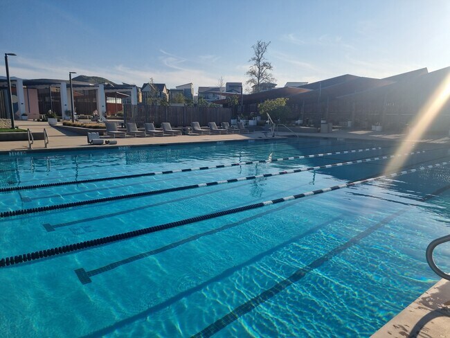 Foto del edificio - 27471 Mercantile Ct