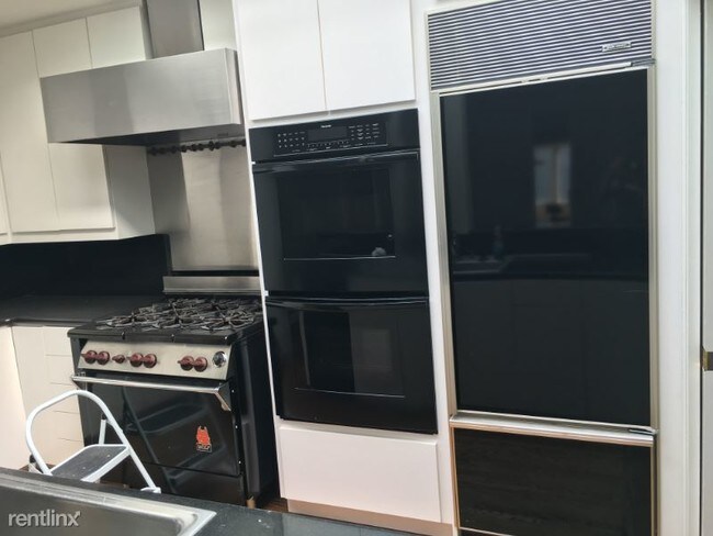 Foto del edificio - 2 br, 2 bath Apartment - 106 Beaumont Ave