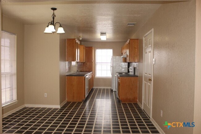 Foto del edificio - 3819 Oak Valley Dr