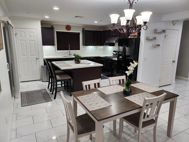 Foto del edificio - 11766 Beckington Pl