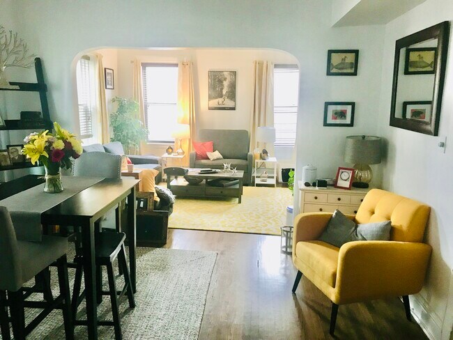 Foto del edificio - 4535 N Lincoln Ave