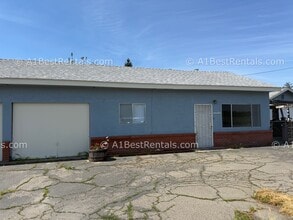 Building Photo - 5355 Yosemite Blvd