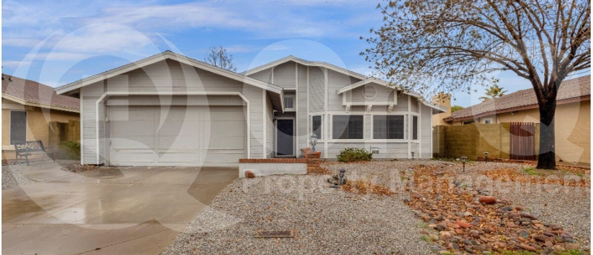 Primary Photo - 4026 W Avenida Del Sol