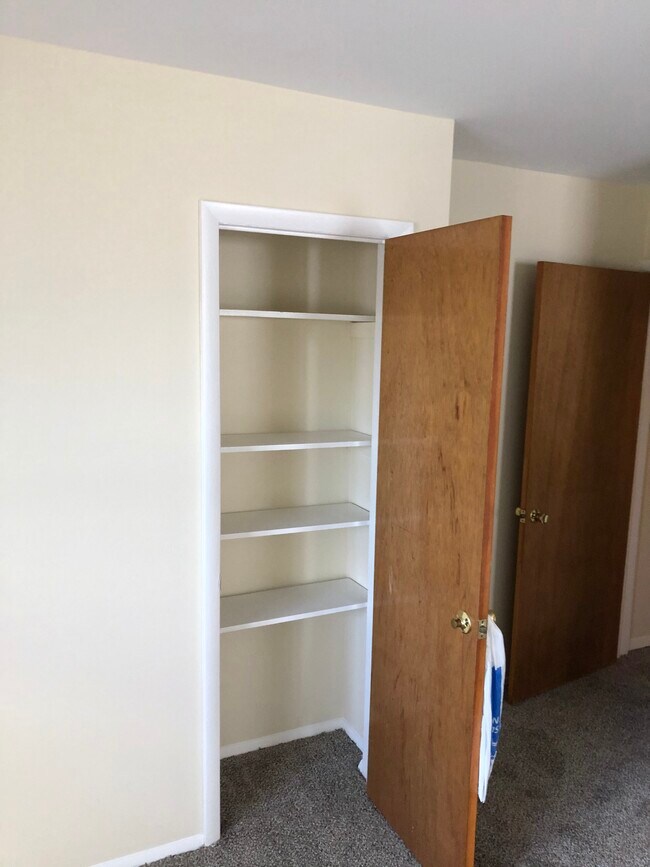 Closet - 2090 Liberty St