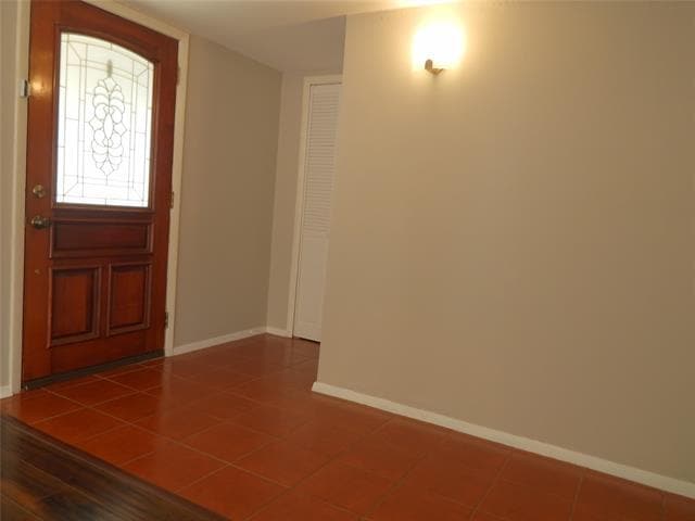 Building Photo - 601 Middle Cove Dr