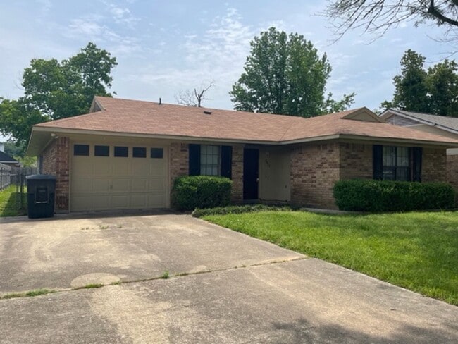 Foto del edificio - 3 Bed; 2.5 Bath Bossier Home