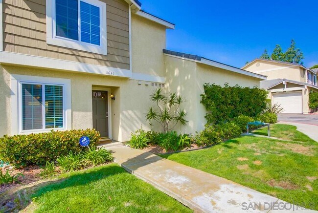 Building Photo - 3641 Caminito Carmel Landing