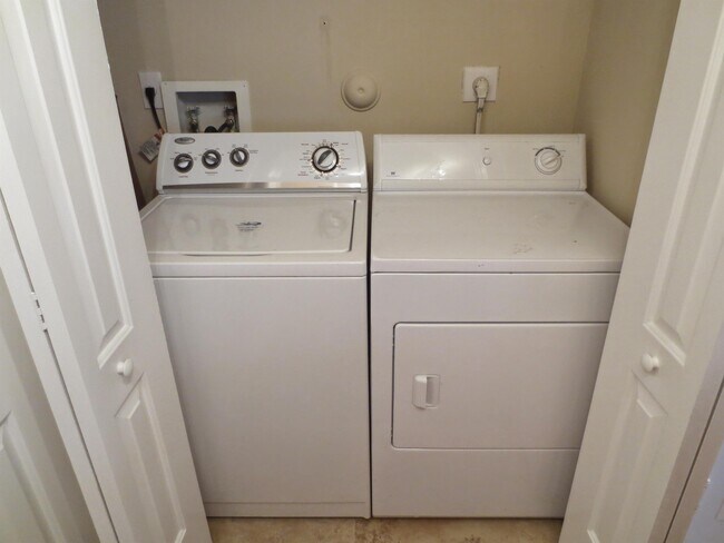 Photo - 2861 N Oakland Forest Dr House