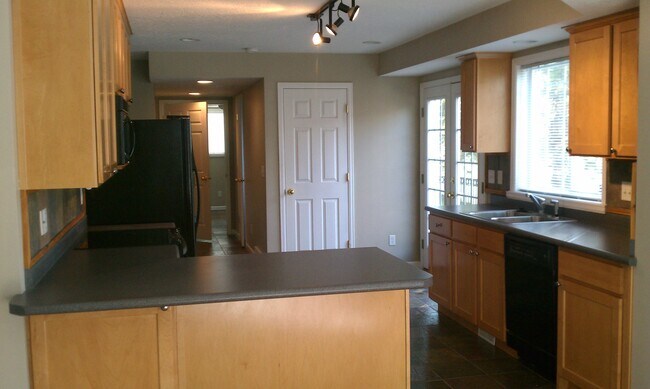 Building Photo - 7782 S Chad Heights Ln