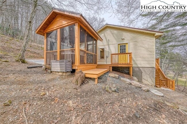 Building Photo - 321 Owens Dr